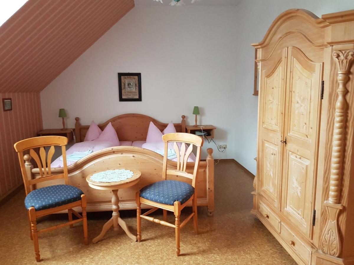 Gasthaus Und Hotel Peterhaensel Spechtsbrunn Екстериор снимка
